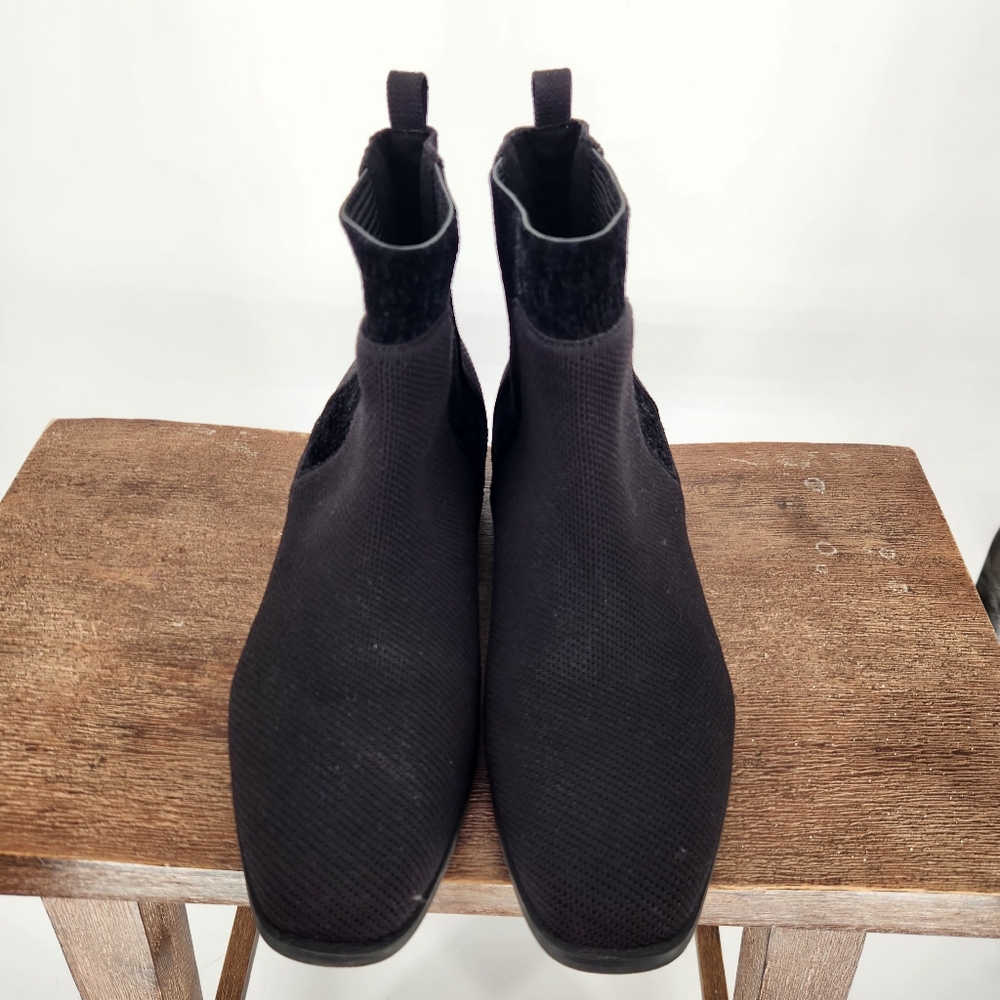 Vivaia square-Toe Chelsea Boots waterproof Size 9.5  Winter ,fall, Confort Boots